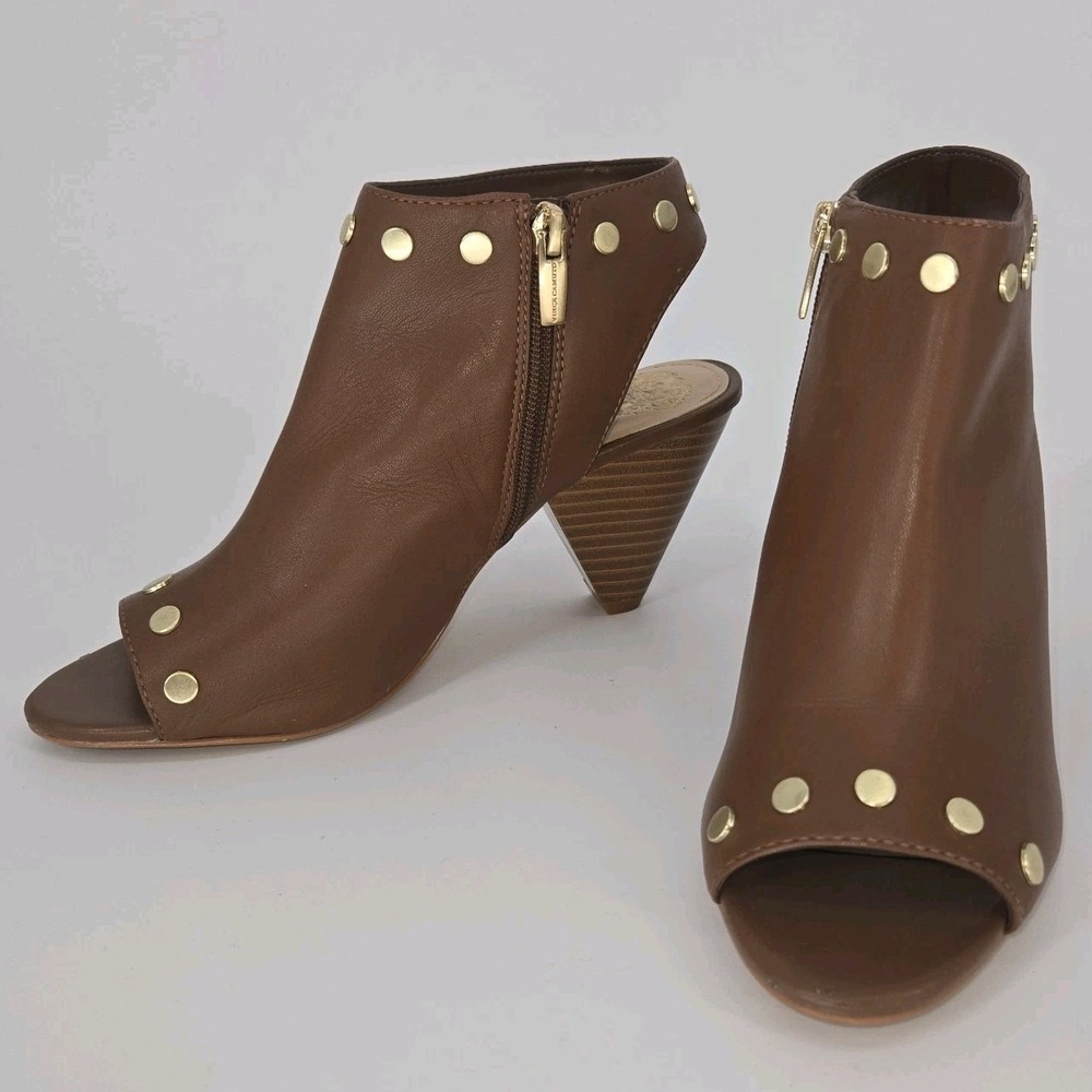 Vince Camuto Brown Tan Leather‎ Peep Toe Gold Studs Block Heel Ankle Boots Sz 8M